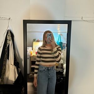 Cropped Long Sleeve (Women Medium)